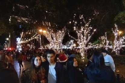 El sábado se llevará a cabo un evento en la avenida Solano, también para el encendido e todos los puntos luminosos que se colocaron desde la avenida