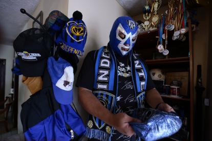 Édgar Calderón es uno de los hinchas más representativos de Independiente del Valle.