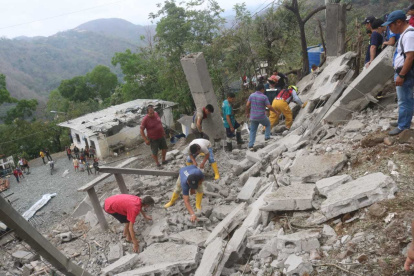 Explosión. El lugar quedó destruido y varias viviendas sufrieron daños.