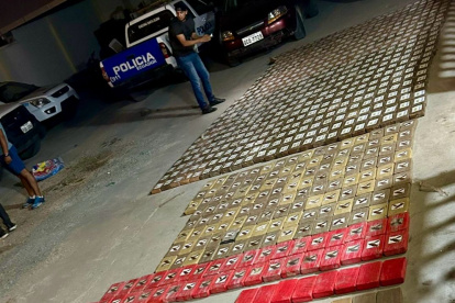 La droga estaba empaquetada en bloques y agolpadas en una cisterna.