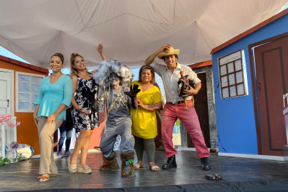 La obra aborda las actividades de prevención ante las inundaciones por las lluvias.