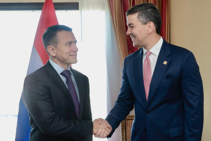 Los presidentes de Ecuador y Paraguay se reunieron en Argentina