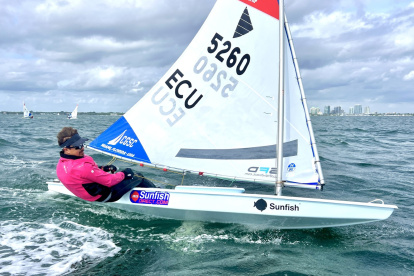 Jonathan tuvo la representación ecuatoriana más destacada en el Mundial de Sunfish.