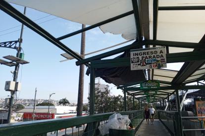 Estado. Así se encuentra un tramo de la cubierta.