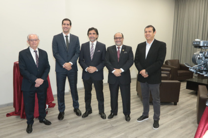 Iván Rodríguez, Roberto Luque, Virgilio Gonzenbach, Humberto Plaza y Carlos Salazar.