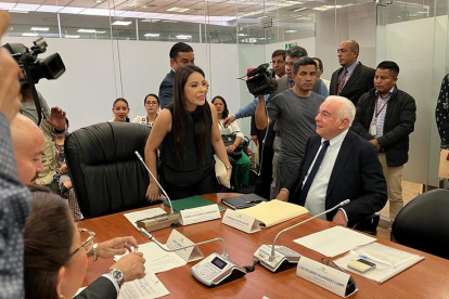 Reacción. Pamela Aguirre aseguró que se llamó a Santos Alvite a la comisión en más de una ocasión.