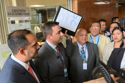 El movimiento Construye entregó el pedido de juicio político contra el presidente del Consejo de la Judicatura