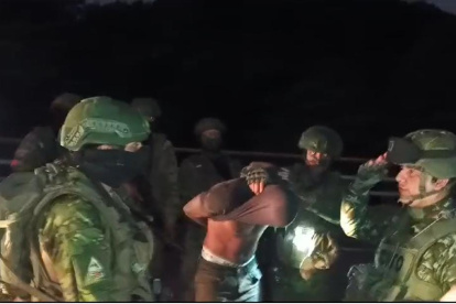 Captura. Las Fuerzas Armadas del Ecuador reportó la captura de alias Guasón en su cuenta de X, en la que detalló que fueron 15 los detenidos.