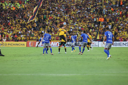 En 2024, Barcelona jugará la Copa Libertadores y Ligapro, por su parte, Emelec solo disputará el torneo ecuatoriano.