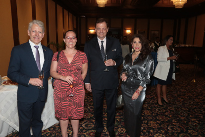 Fabien Przypolski. Solene Haillard, Thierry Souet y María Cristina Jarrín.