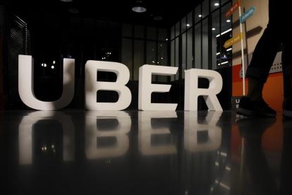 Logo de la empresa de transporte, Uber.
