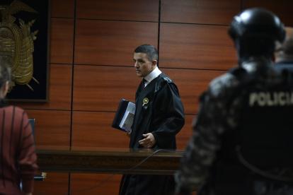 El juez Felipe Córdova prolongó el receso de la audiencia para tomar la decisión.