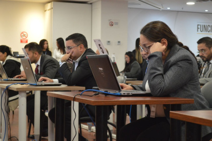 Cita. El 30 de noviembre se realizó la prueba teórica a los postulantes.