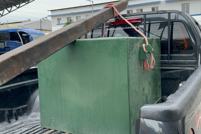 Evidencia. El transformador verde en una camioneta.