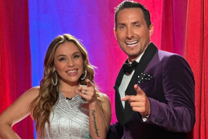 Los presentadores del reality "Desafío a la fama".