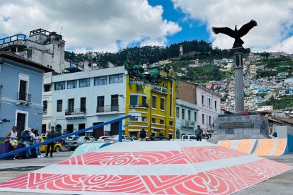 La pista está ubicada entre las calles  Imbabura y Guayaquil.