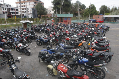 Pasado los tres años los vehículos y motos serán chatarrizados