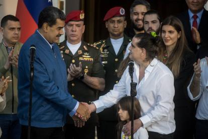 El presidente Nicolás Maduro recibe al empresario colombiano Alex Saab, en el Palacio de Miraflores en Caracas (Venezuela).