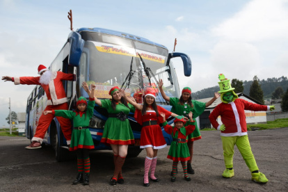 El chófer y otros colaboradores realizan esta actividad cada año.
