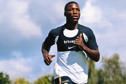 Moisés Caicedo es uno de los futbolista más buscados en redes