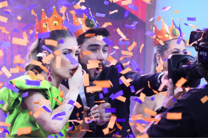 Carlos Scavone y Emiliana Valdez son los nuevos presentadores de Combate Ecuador.