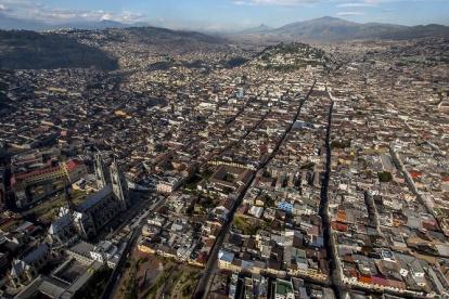 El impuesto predial es un tributo local que grava la propiedad inmobiliaria,