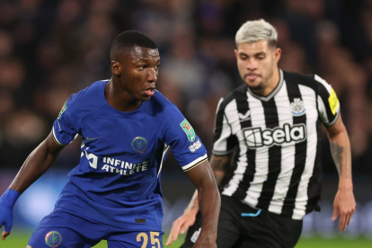 El volante Moisés Caicedo buscará sumar un nuevo triunfo con el Chelsea en la Premier League.