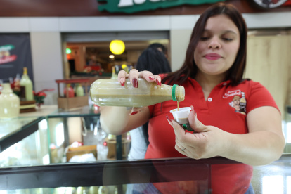 La opciones de rompopes se han diversificado en el mercado ecuatoriano.