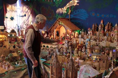 Su fe y su dedicación motivan a Joaquín cada año a continuar con la tradición de armar el pesebre.