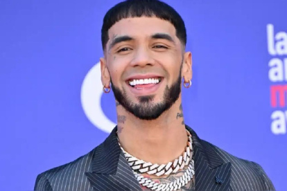Anuel AA ha tenido una vida sentimental muy tumultuosa, sin embargo está pendiente del bienestar de su hija.