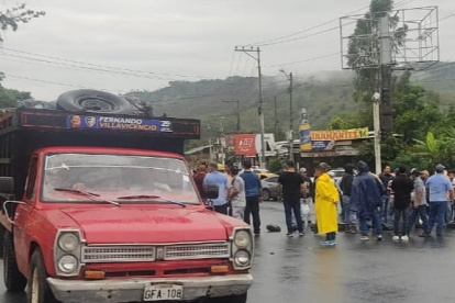 La vía había sido cerrada en reclamo a la falta de pago de décimos.