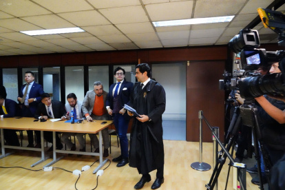 El juez Luis Rivera lleva el caso y dictó las órdenes de prisión preventiva.