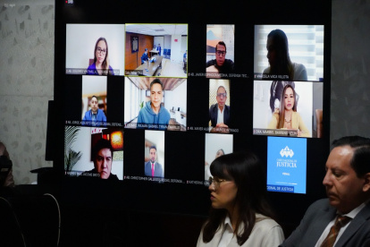 Muñoz se conectó vía telemática a la audiencia y apareció en la pantalla junto a Terán, que está en la Cárcel 4.