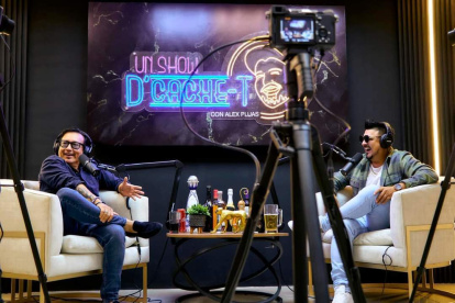 El actor ecuatoriano, luego de vivir un etapa triste por un accidente de tránsito, resurgió con un gran proyecto plasmado en su pódcast.