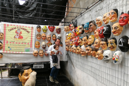 Cuenca. Genaro es uno de los cuatro hermanos vinculados a este oficio.