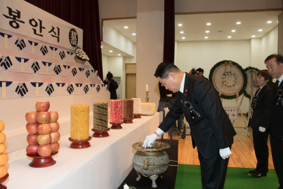 Foto de archivo del ministro de Defensa de Corea del Sur, Shin Won-sik.