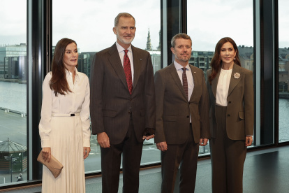 Los reyes Felipe y Letizia con los príncipes daneses.