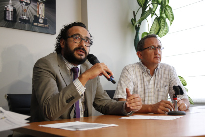 Fred Larreátegui (i), presidente de AFNA, fue nombrado como representante legal temporal de El Nacional.