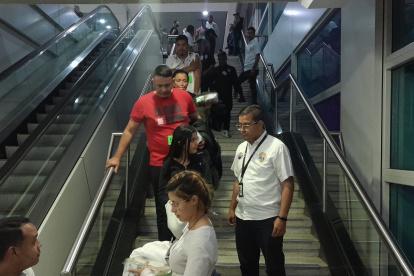 este sábado arribó un vuelo especial de 
@LAConviasa
 con venezolanos repatriados