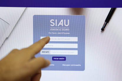 Proceso. La primera parte del proceso se realiza en línea en la web oficial para registros de títulos académicos.