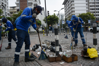 Emaseo realizó jornadas de limpieza en la ciudad en los puntos donde hubo mayor afluencia de personas