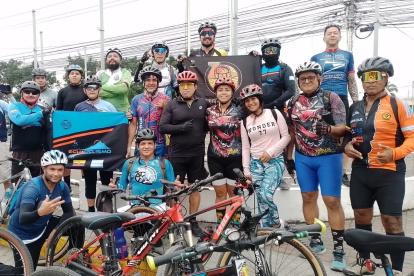 La foto final del 2023, luego del ciclopaseo al Daular.