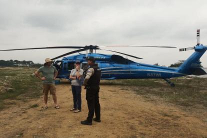 El helicóptero aterrizó en un terreno de la isla Mocolí a las 14:50 del martes 2