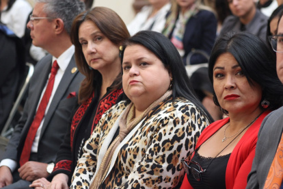 La jueza Teresa Nuques (centro) también conoció el expediente del juicio político a Guillermo Lasso.