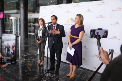 Los legisladores proponen cambios en tres artículos de la Constitución ecuatoriana.