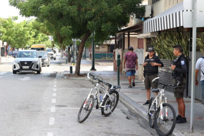 Policías realizaban rondas en la zona la mañana de este jueves 4 de enero