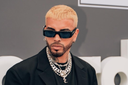 Rauw Alejandro expresa su descontento con lo que han manifestado tereceras personas por su relación sentimental.