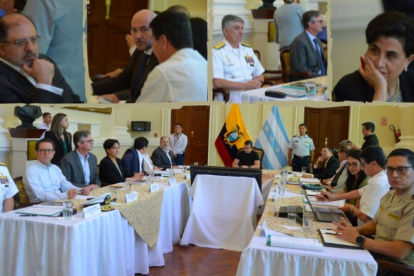 Precisó. Noboa señaló que Aquiles Álvarez no fue invitado porque las reuniones son reservadas.