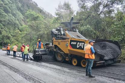 Intervención de la vía Mitad del Mundo - Río Blanco
