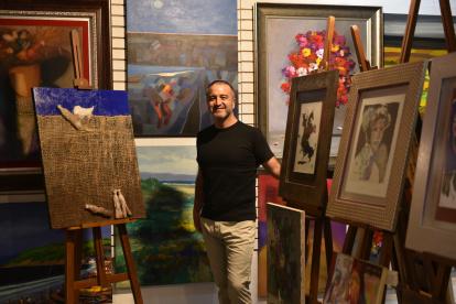 Voy a lanzar mi nuevo disco a mediados de este año y voy a cantar con mi hija. Estoy muy emocionado